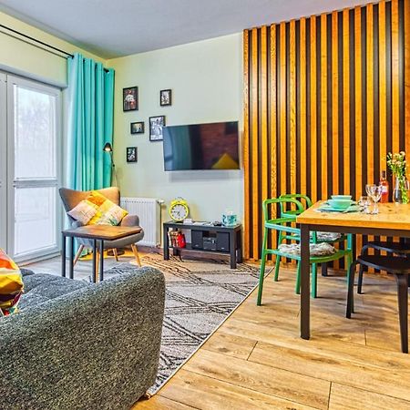 Apartament Bialy Wilk - 5D Apartamenty Сверадув-Здруй Экстерьер фото